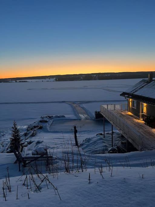 Lake House By Storsjoen Ostersund Exterior photo