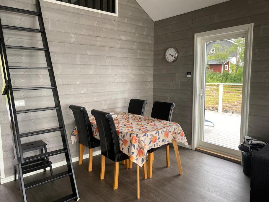 Lake House By Storsjoen Ostersund Exterior photo